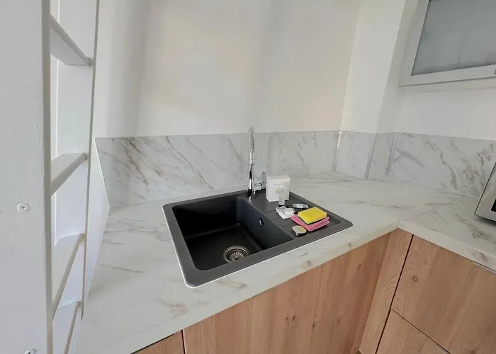 ⁂ Petit Nid Design Au Centre De Νίκαια