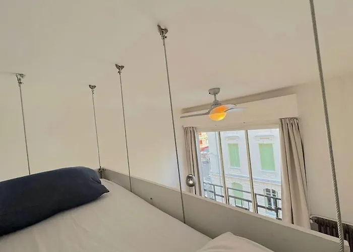 ⁂ Petit Nid Design Au Centre De Apartamento Nice