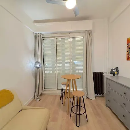 ⁂ Petit Nid Design Au Centre De Apartamento Nice